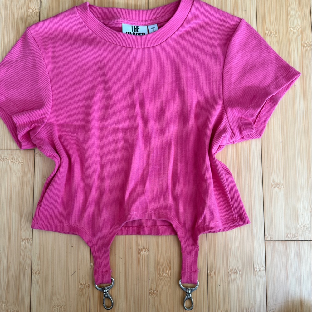 Pink t